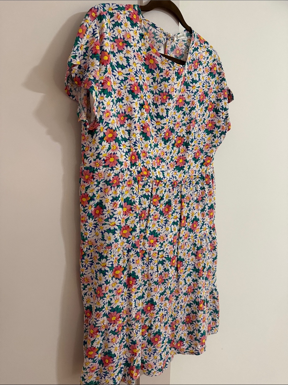 Floral Daisy Print Mini Dress in White and Pink
